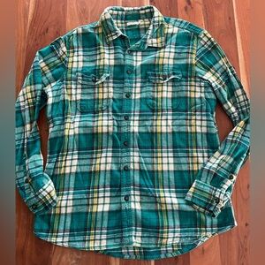 Sonoma Long Sleeved Button Down Flannel Shirt
